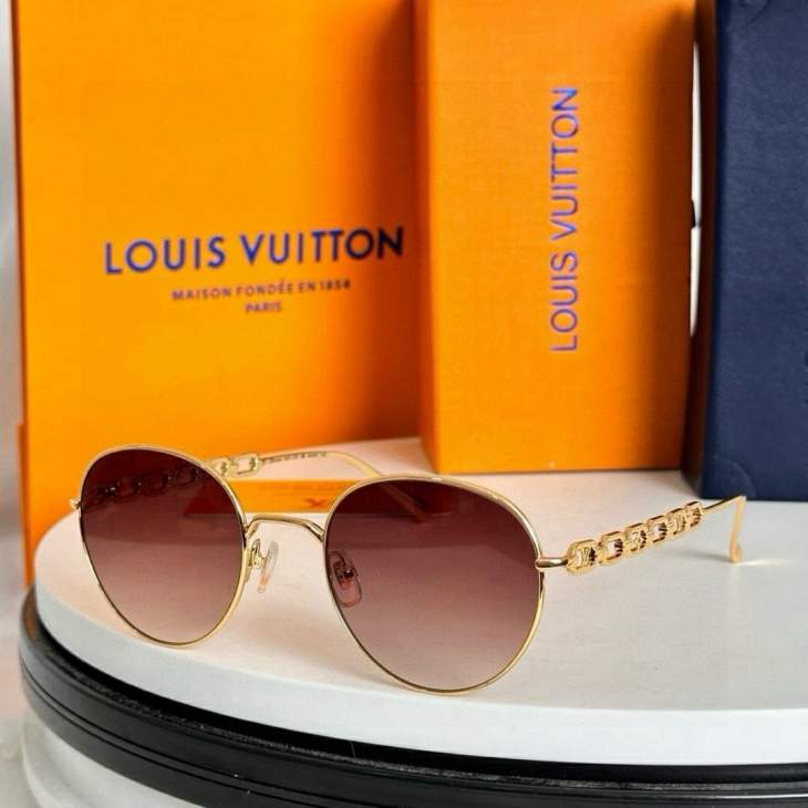 Picture of Louis Vuitton Sunglasses _SKUfw74861349fw